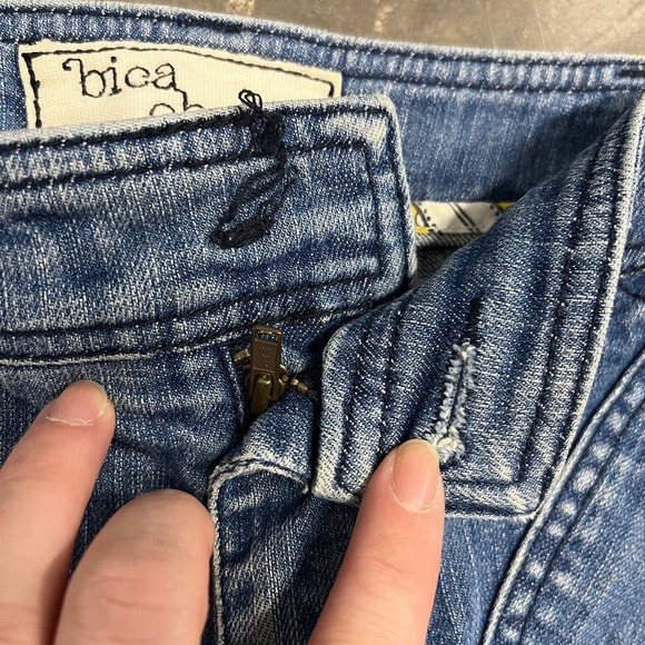 Bica Cheia by Anthropologie Medium Blue Bell Bottom Wide Leg Jeans Size 27 - Picture 6 of 11